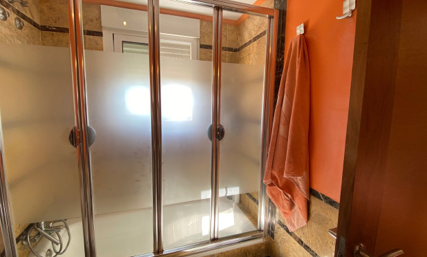 Resale - Apartment / flat - Guardamar del Segura - El Edén