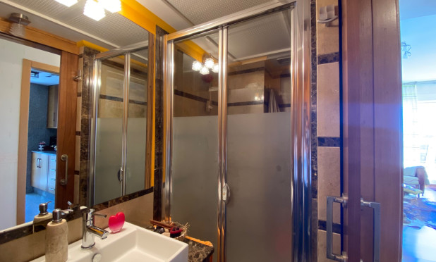 Resale - Apartment / flat - Guardamar del Segura - El Edén