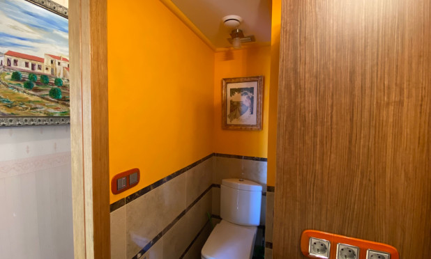 Resale - Apartment / flat - Guardamar del Segura - El Edén