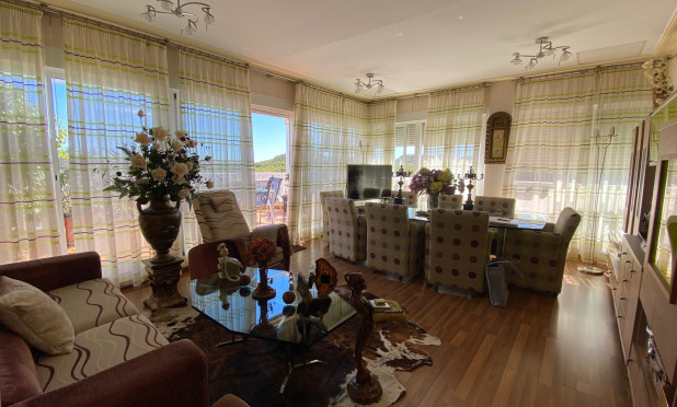 Resale - Apartment / flat - Guardamar del Segura - El Edén