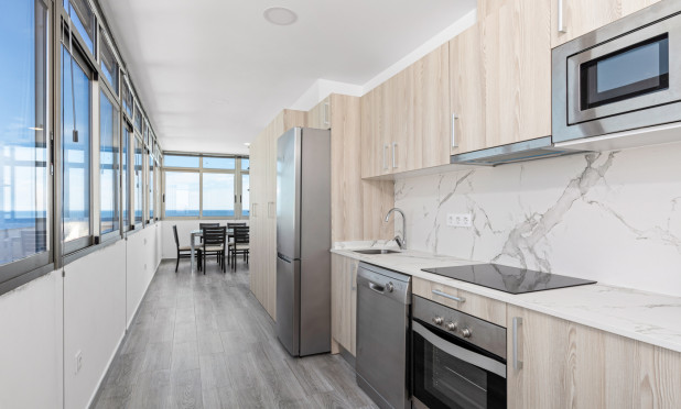 Odsprzedaż - Mieszkanie w bloku - La Manga del Mar Menor - La Manga Del Mar Menor