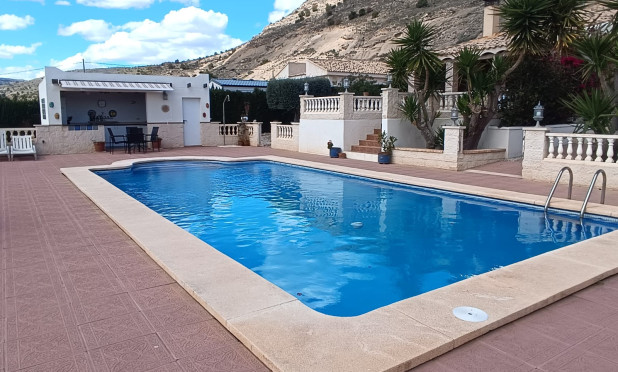 Odsprzedaż - Villa - Fortuna