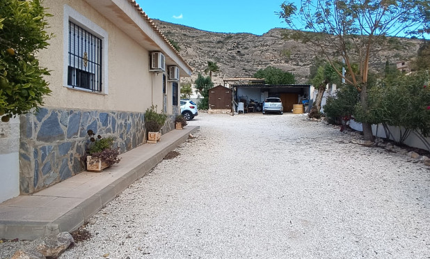 Odsprzedaż - Villa - Fortuna