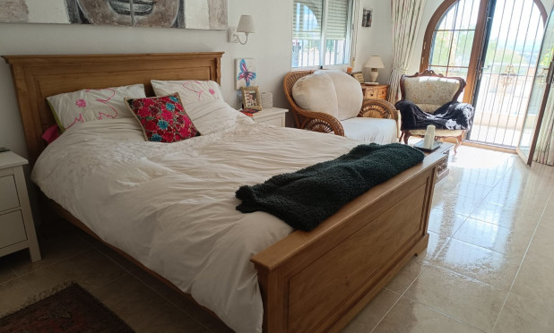 Odsprzedaż - Villa - Fortuna