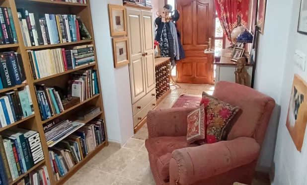 Odsprzedaż - Villa - Fortuna