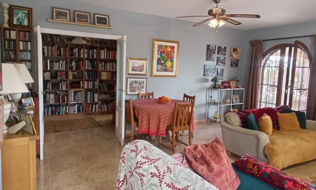 Odsprzedaż - Villa - Fortuna