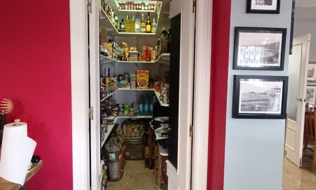 Odsprzedaż - Villa - Fortuna