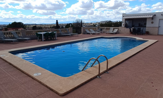 Odsprzedaż - Villa - Fortuna