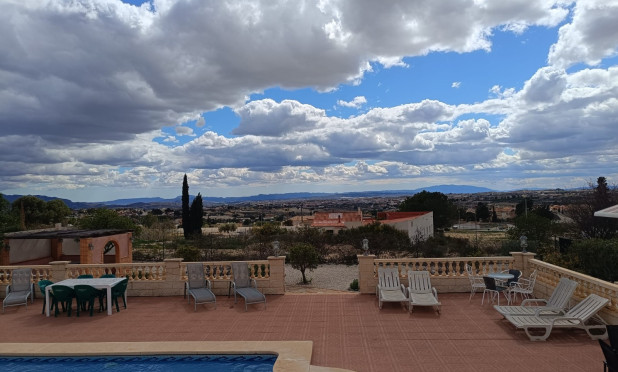 Odsprzedaż - Villa - Fortuna