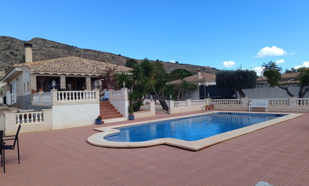 Odsprzedaż - Villa - Fortuna