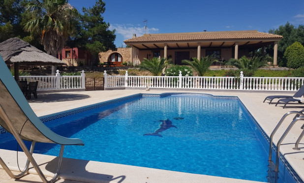 Herverkoop - Finca / Landelijk eigendom - Murcia