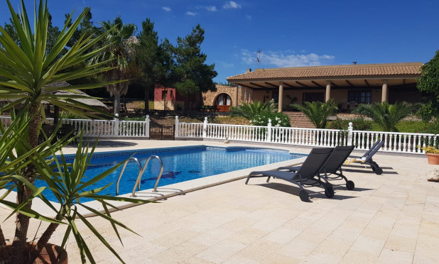 Herverkoop - Finca / Landelijk eigendom - Murcia