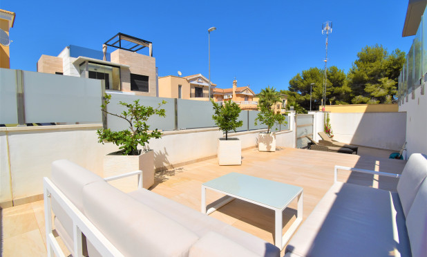 Wiederverkauf - Detached Villa - Orihuela Costa - Villamartin