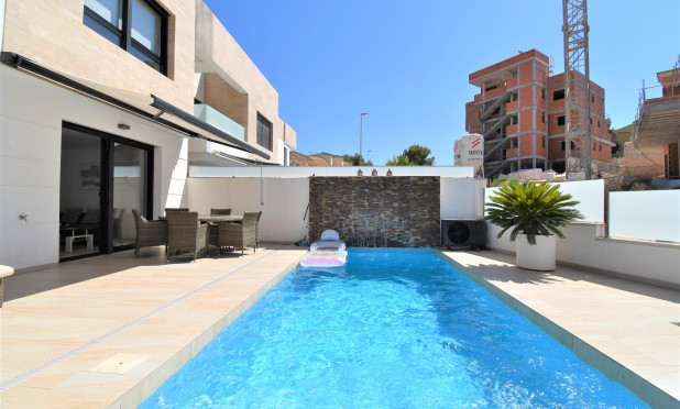 Resale - Detached Villa - Orihuela Costa - Villamartin