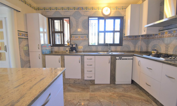 Revente - Detached Villa - Orihuela Costa - Villamartin