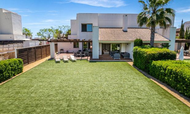 Resale - Villa - San Miguel de Salinas - Las Colinas Golf