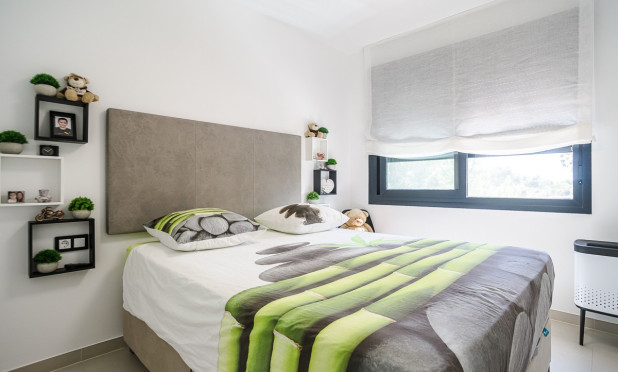 Resale - Apartment / flat - Pilar de la Horadada - Lo Romero Golf