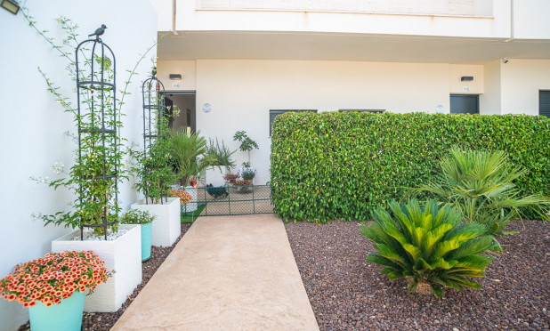 Resale - Apartment / flat - Pilar de la Horadada - Lo Romero Golf