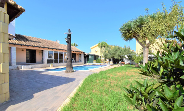 Wiederverkauf - Detached Villa - Orihuela Costa - Villamartin