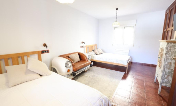 Resale - Villa - Orihuela Costa - Villamartín