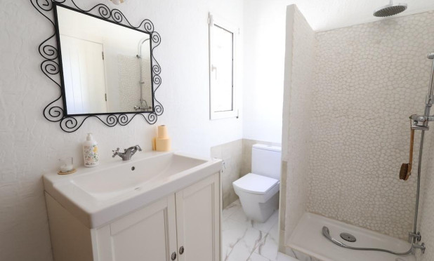 Resale - Villa - Orihuela Costa - Villamartín