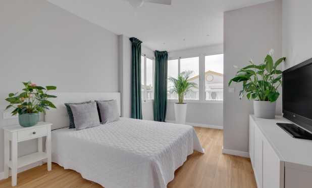 Herverkoop - Herenhuis - Orihuela Costa