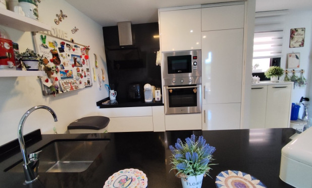 Herverkoop - Appartement / flat - Orihuela Costa