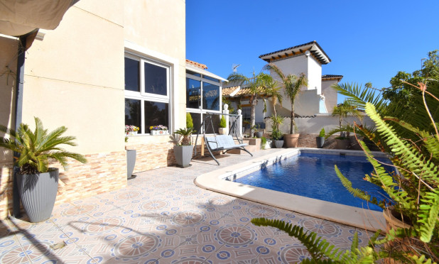 Herverkoop - Detached Villa - Orihuela Costa - Playa Flamenca