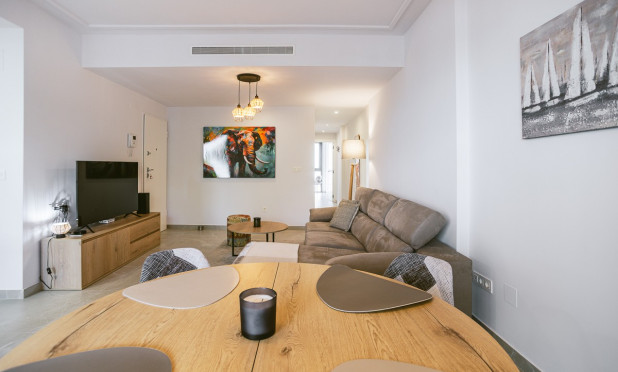 Resale - Apartment / flat - Torrevieja - Playa del Cura