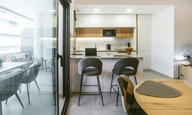 Resale - Apartment / flat - Torrevieja - Playa del Cura