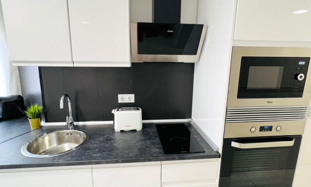 Reventa - Apartamento / piso - Benidorm - Centro