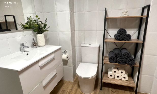 Reventa - Apartamento / piso - Benidorm - Centro