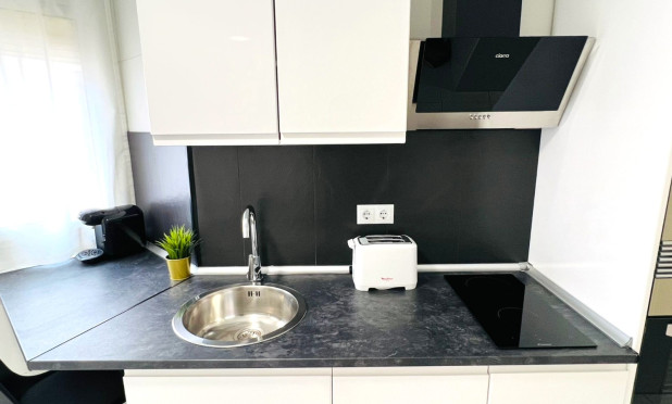 Reventa - Apartamento / piso - Benidorm - Centro