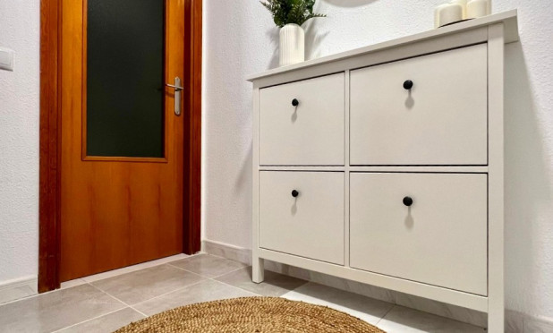 Reventa - Apartamento / piso - Benidorm - Centro