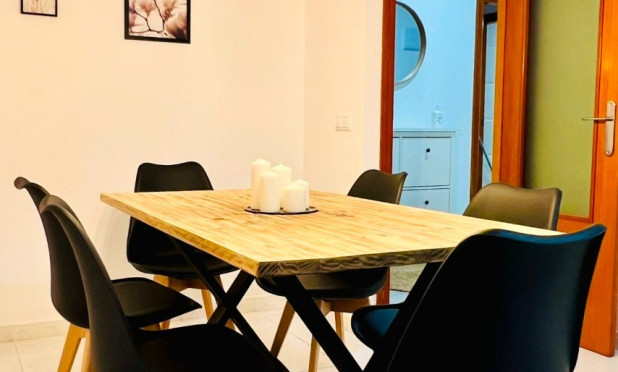 Reventa - Apartamento / piso - Benidorm - Centro