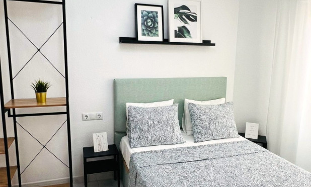 Reventa - Apartamento / piso - Benidorm - Centro