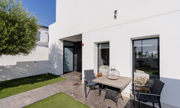 Resale - Villa - San Fulgencio - La Marina