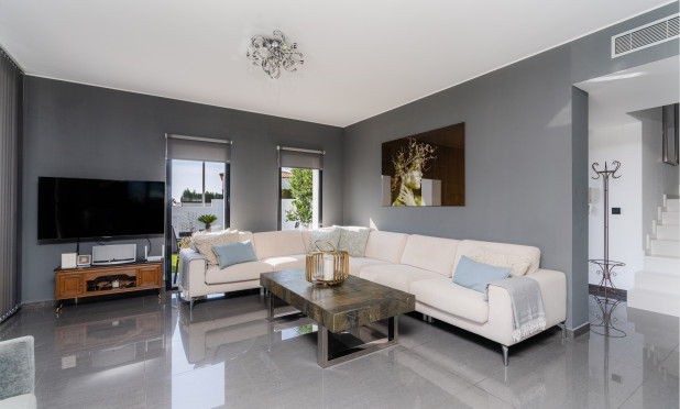 Resale - Villa - San Fulgencio - La Marina