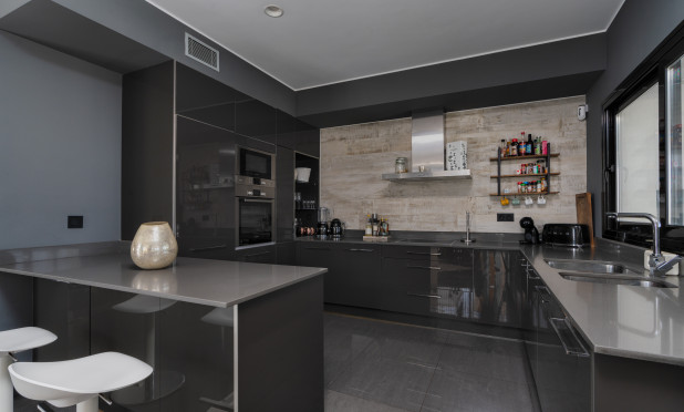 Resale - Villa - San Fulgencio - La Marina