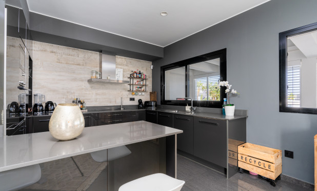 Resale - Villa - San Fulgencio - La Marina