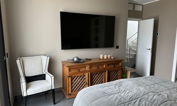 Resale - Villa - San Fulgencio - La Marina