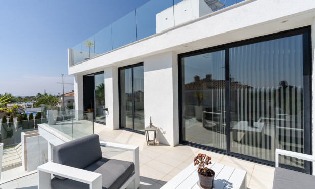 Resale - Villa - San Fulgencio - La Marina