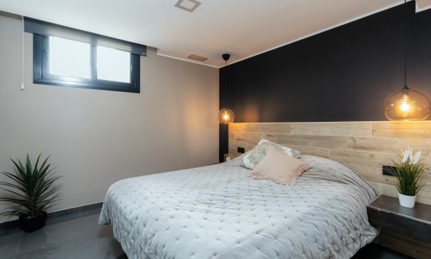 Resale - Villa - San Fulgencio - La Marina