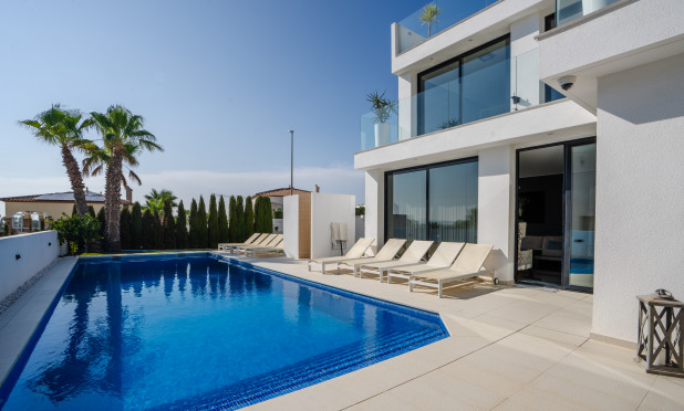 Resale - Villa - San Fulgencio - La Marina