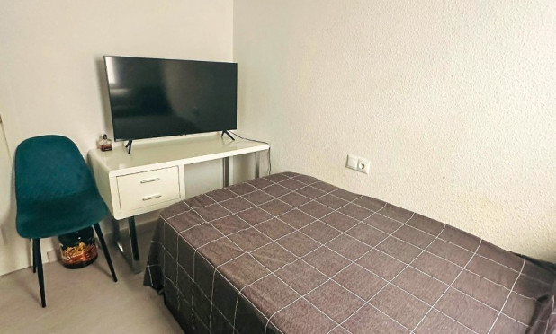Resale - Apartment / flat - Torrevieja - Parque de las Naciones
