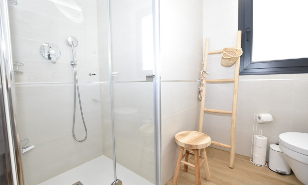 Resale - Apartment / flat - Torrevieja - Los Balcones