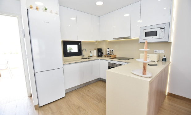 Resale - Apartment / flat - Torrevieja - Los Balcones