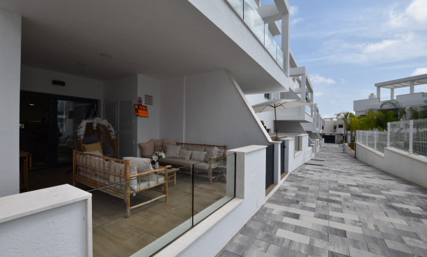 Resale - Apartment / flat - Torrevieja - Los Balcones