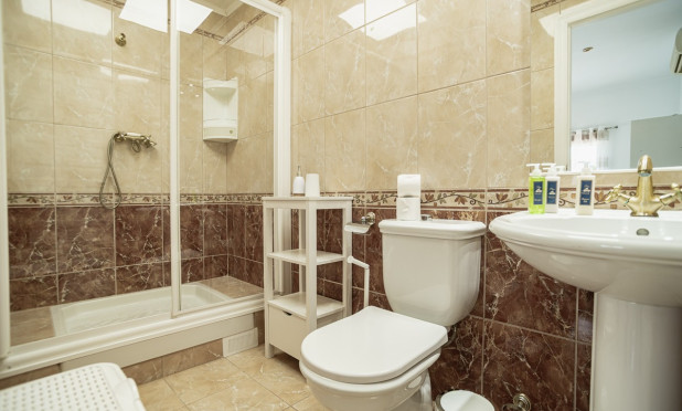 Resale - Villa - Torrevieja - La Siesta