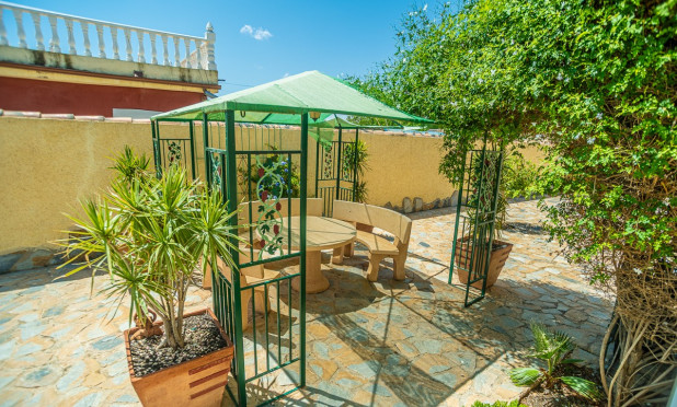 Resale - Villa - Torrevieja - La Siesta